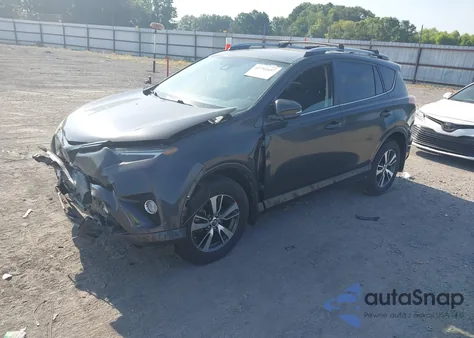 2017 Toyota Rav4 Xle z USA, uszkodzony, nr VIN JTMWFREV8HJ127411